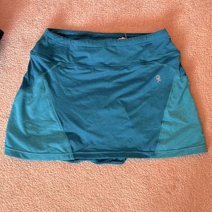 Little Donkey Andy turquoise athletic skort size M